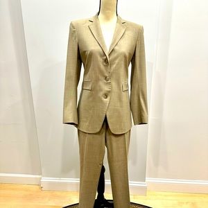Theory tan/beige pant suit.  Good wool. Size 10.